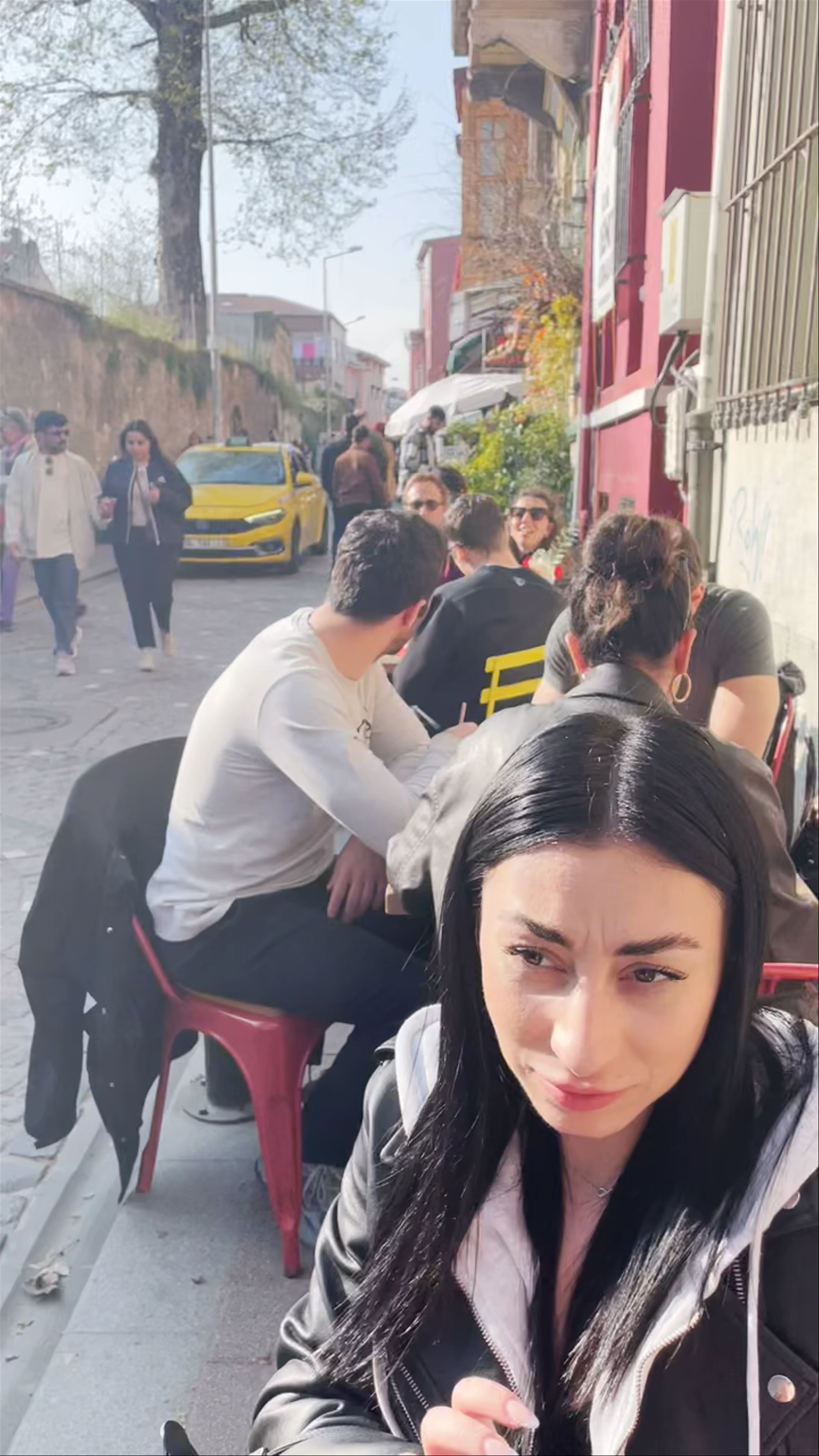 Harve Cafe, Balat