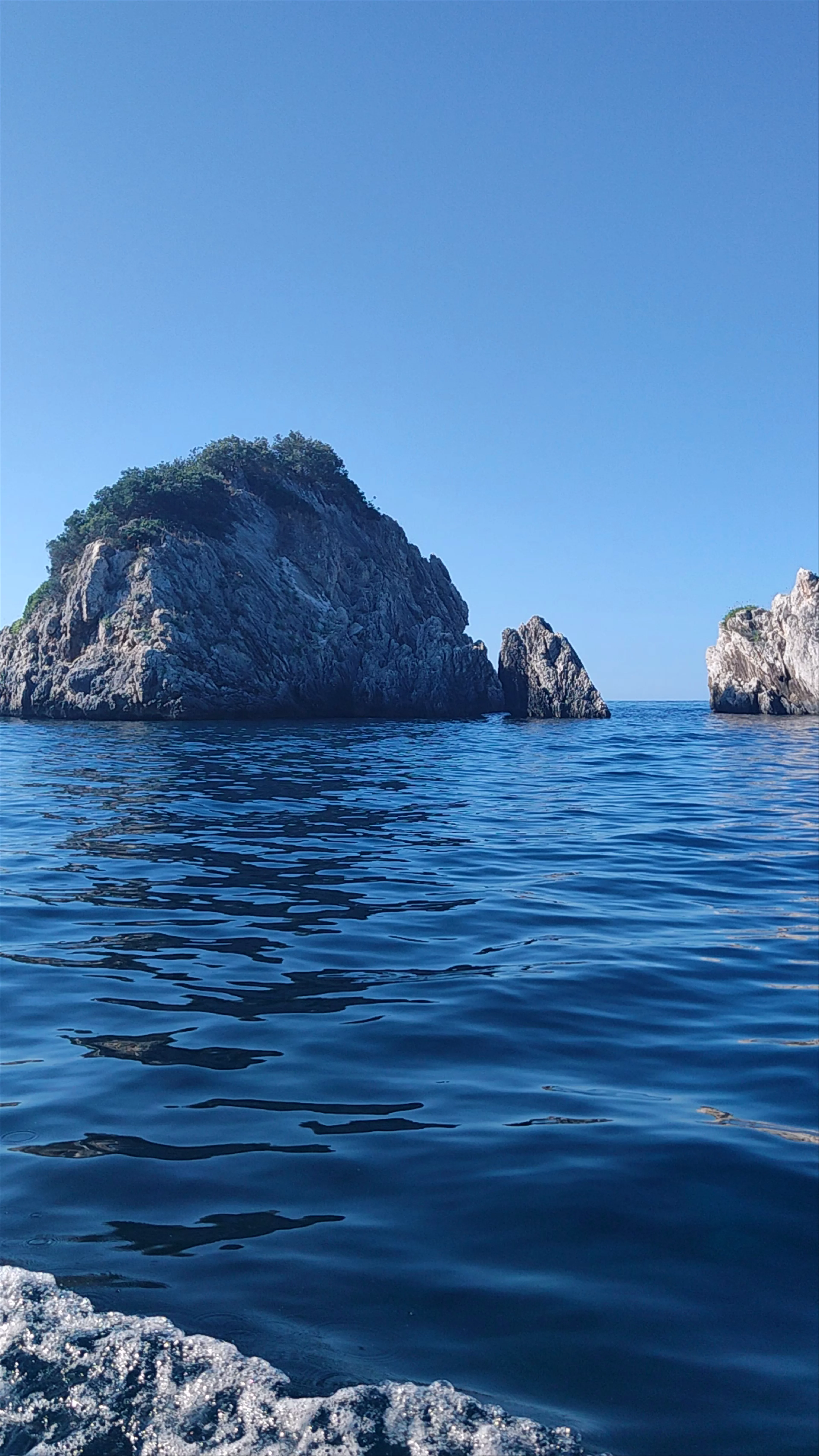 Akra Prioni
