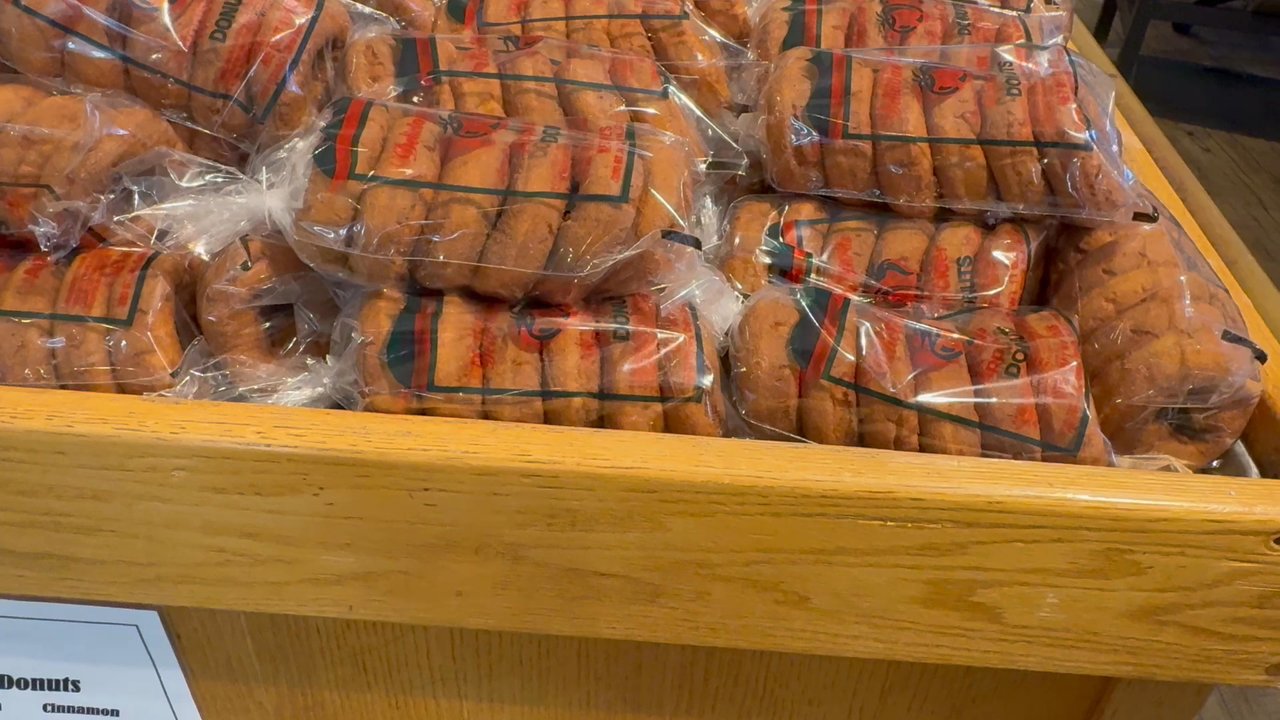 Delicious Orchards - Apple cider donuts - Fruits & Veggies Near Me - Colts Neck, New Jersey