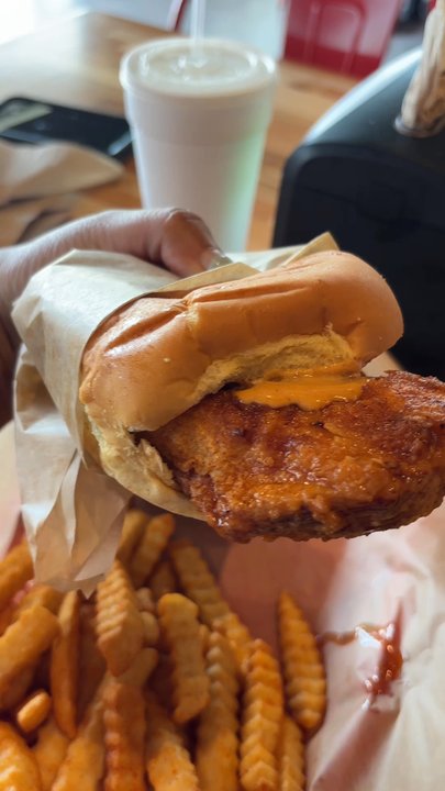 Chicken Wagon - Chicken Shop Near Me - Baton Rouge, Louisiana