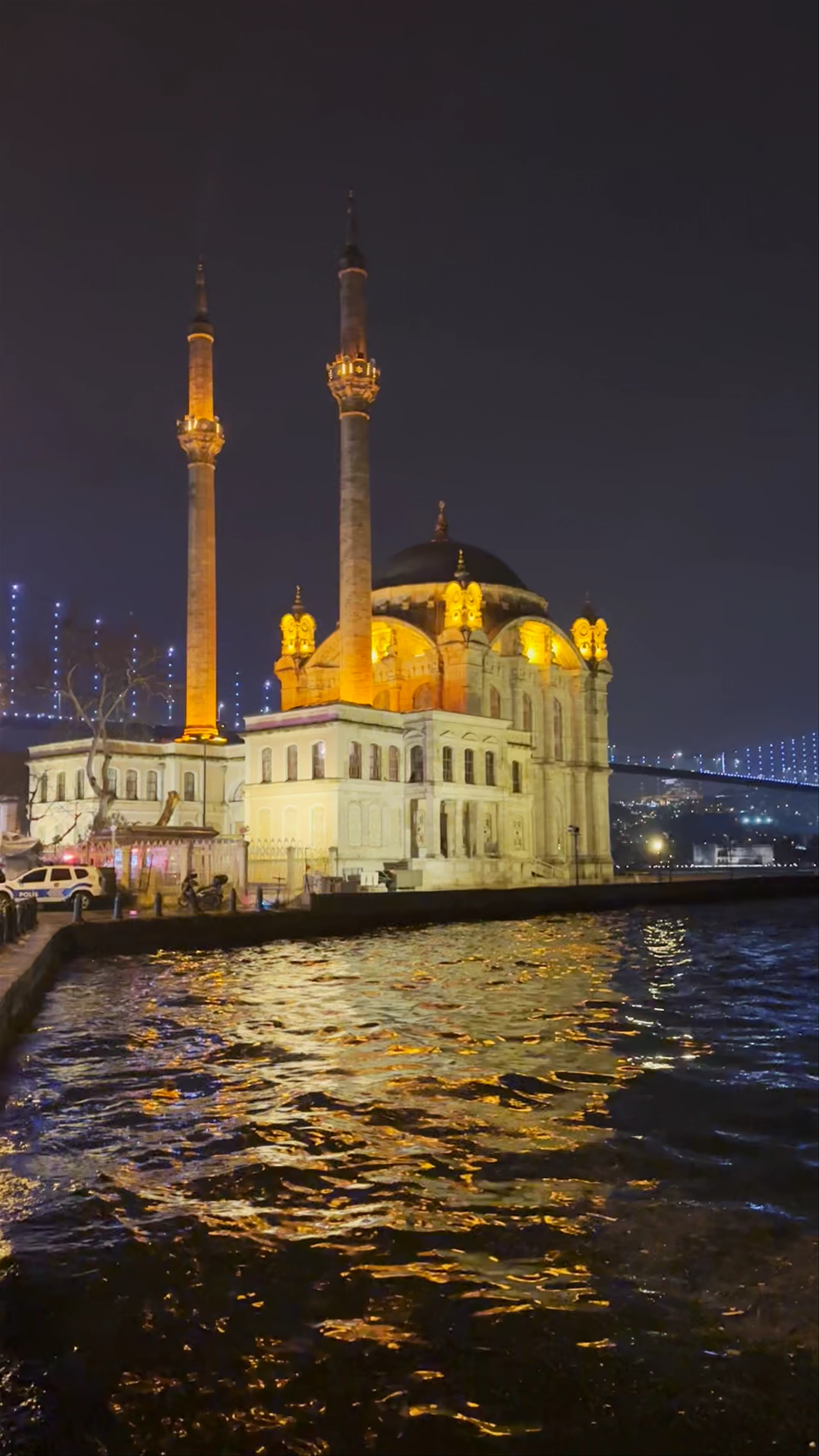 Mecidiye, Ortaköy Mosque, Mecidiye Köprüsü Sokak, Beşiktaş/İstanbul, Türkiye