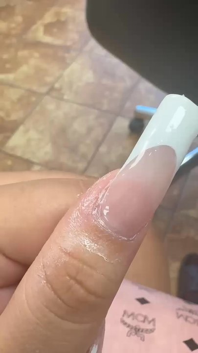Nails 4U & Spa - Trash - Nail Salons Near Me - San Jose, California