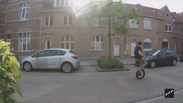riu submission: Fakie jam body varial 