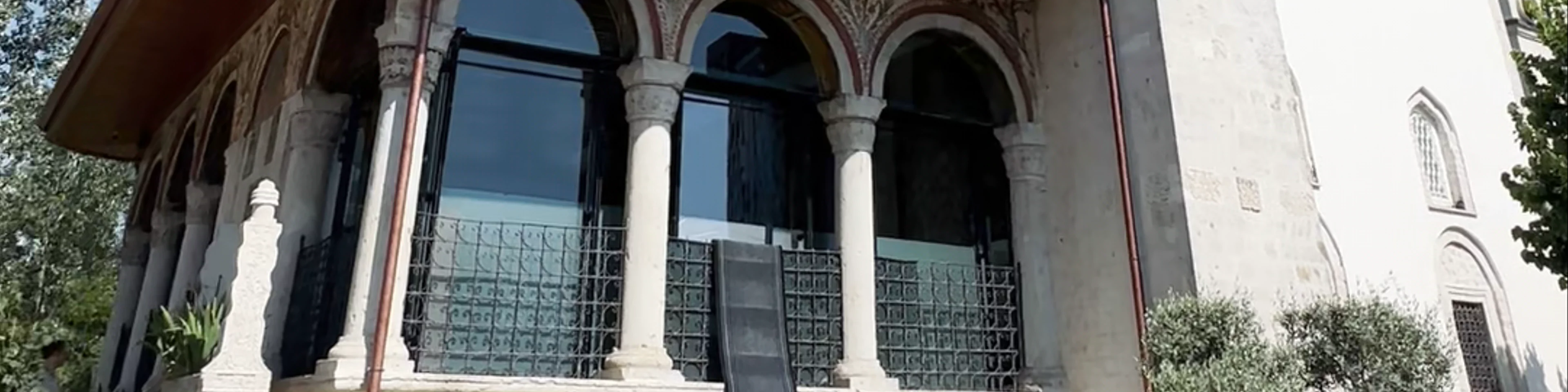Et'hem Bej Mosque