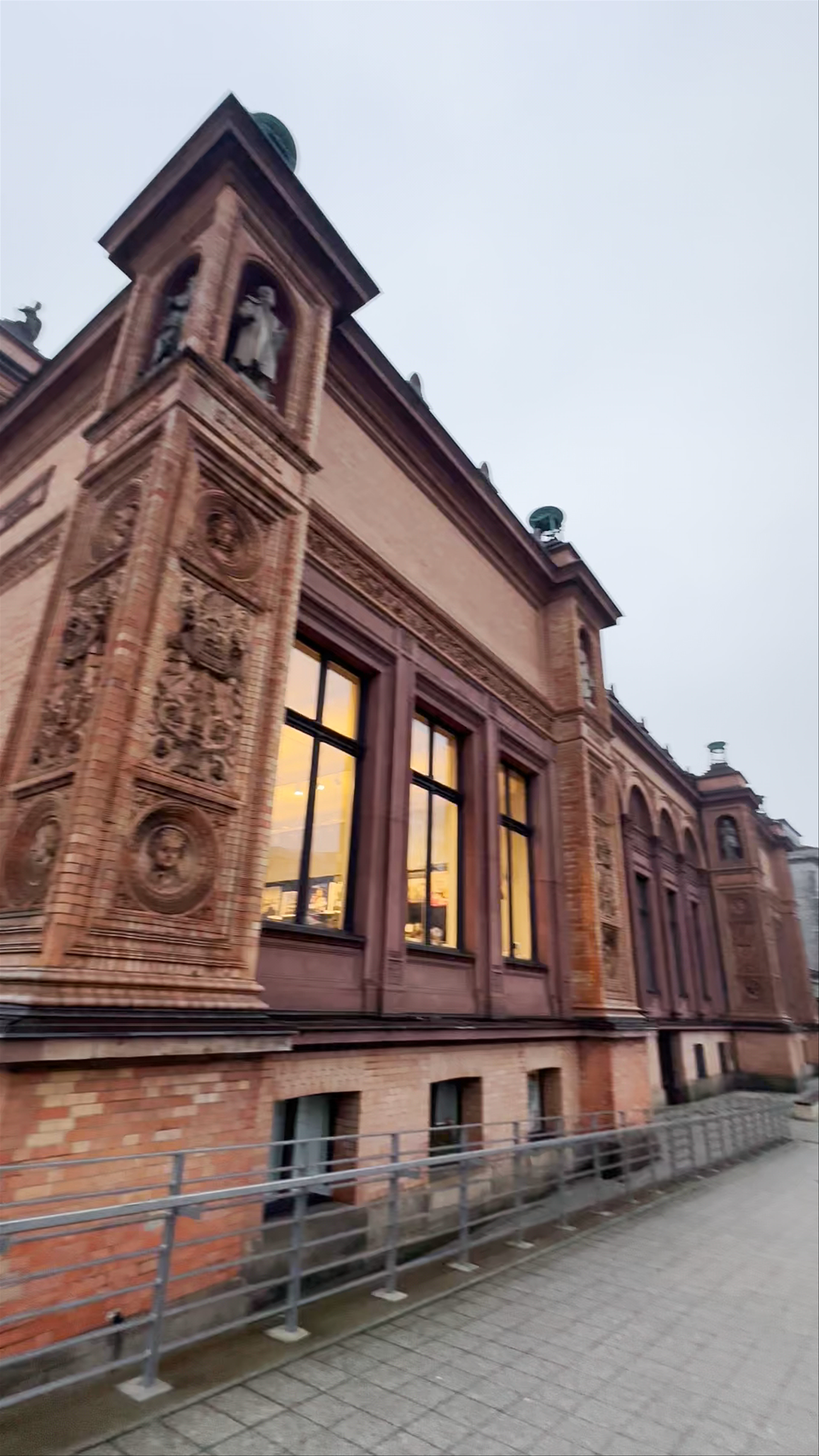Kunsthalle Hamburg: A Majestic Winter Stroll Through Historic Art Architecture