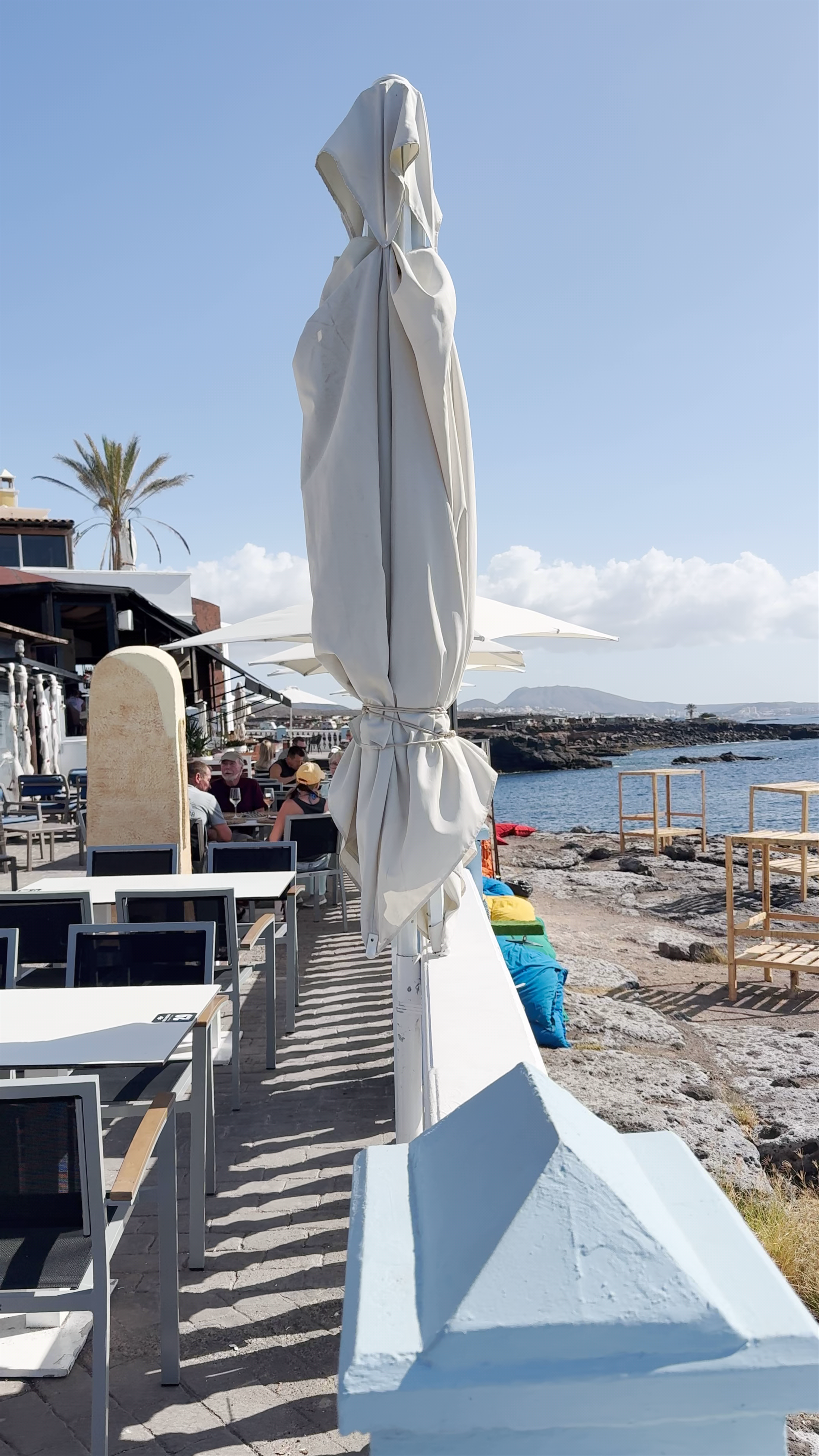 Roca Negra - pufas picnic garden