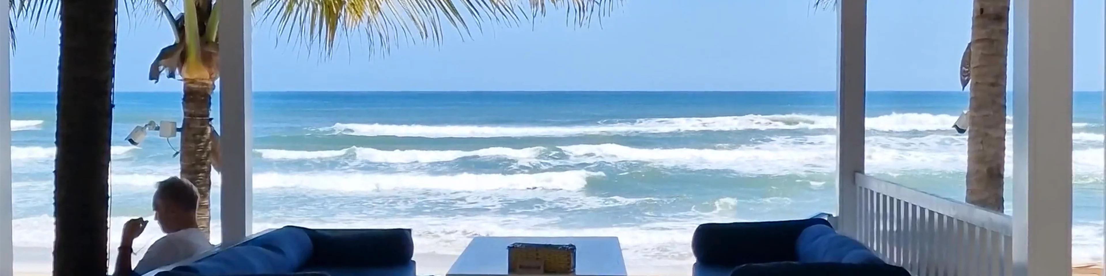 Paradise Beach Bar & Cinema Danang