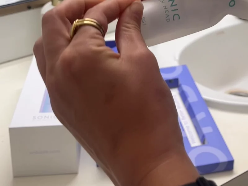 Toothbrush Product Demo