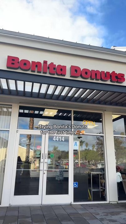 Bonita Donuts - IG: rs.Albright TikTok: m.Albright - Donuts Near Me - Bonita, California