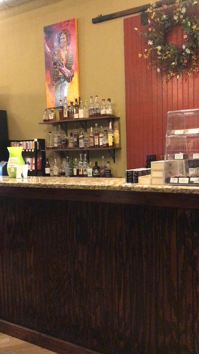 Red Door Wine Store - Wine Bars Near Me - Lee's Summit, Missouri