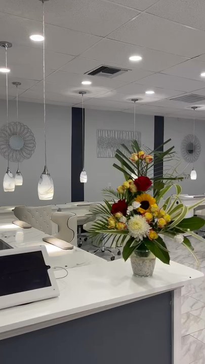 Paris Nails & Spa - Nail Salons Near Me - Pinellas Park, Florida