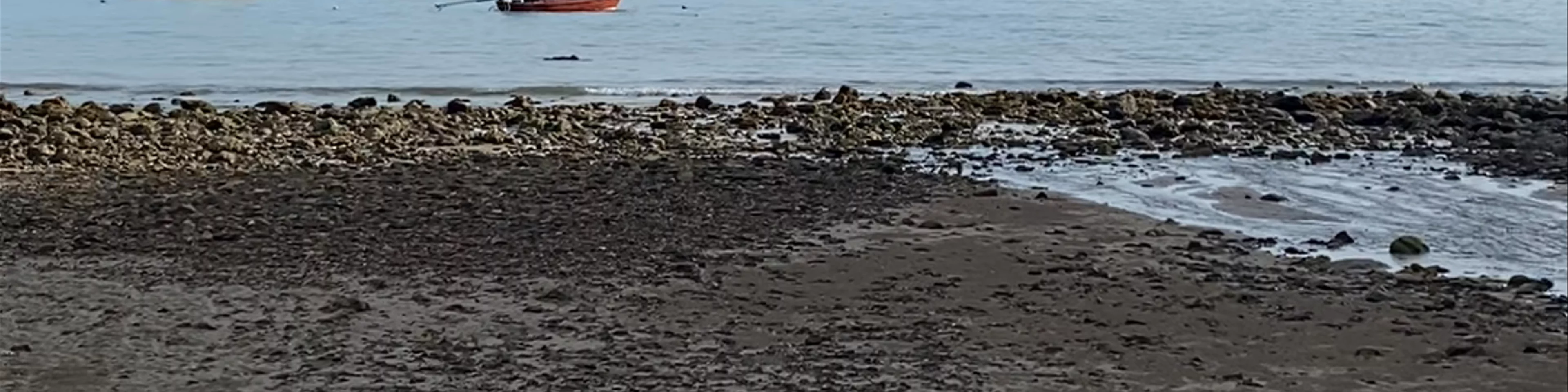 Bakantiang Beach