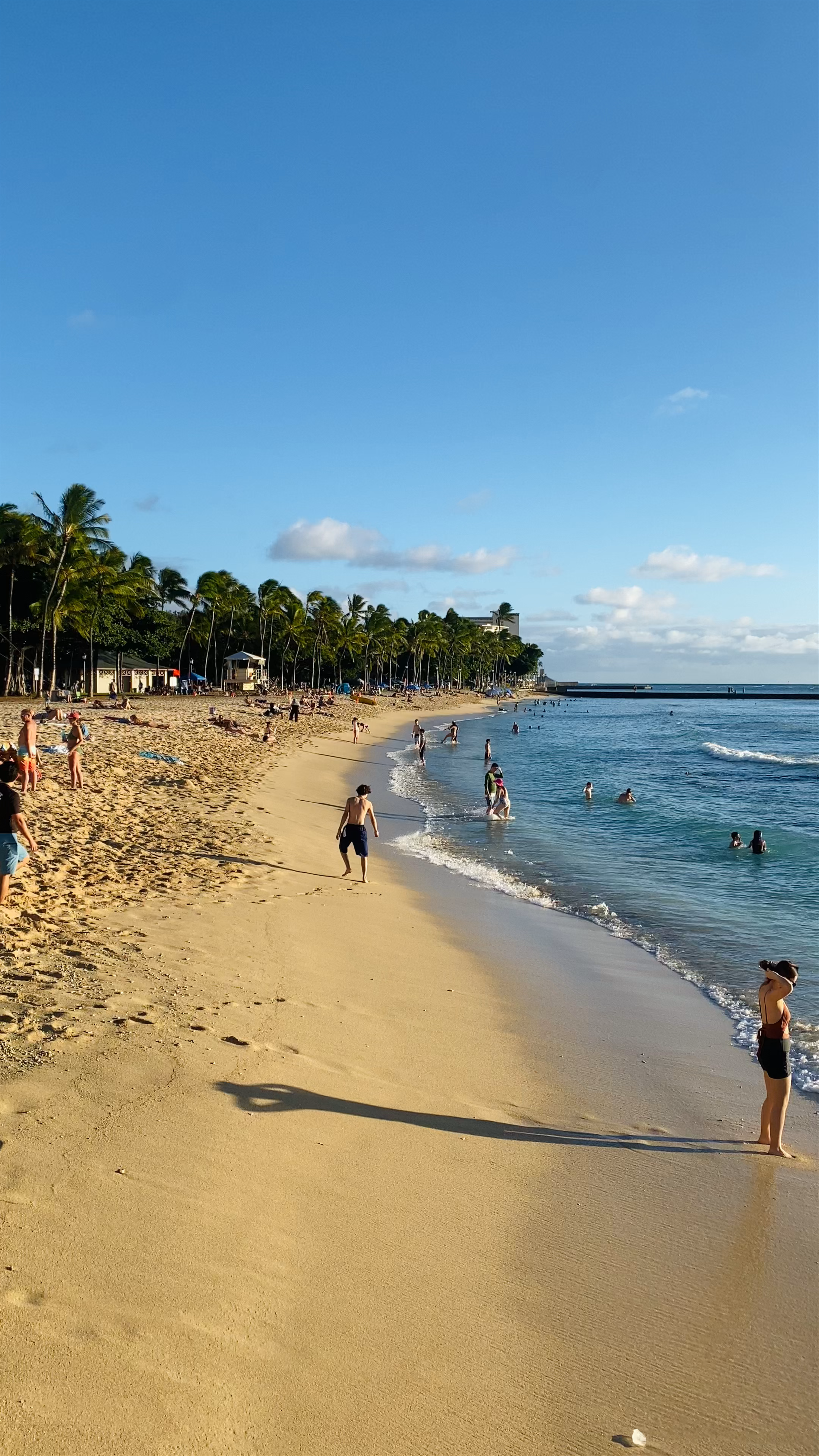 Waikiki Wall Beach Vibes on a Sunny Afternoon in Honolulu