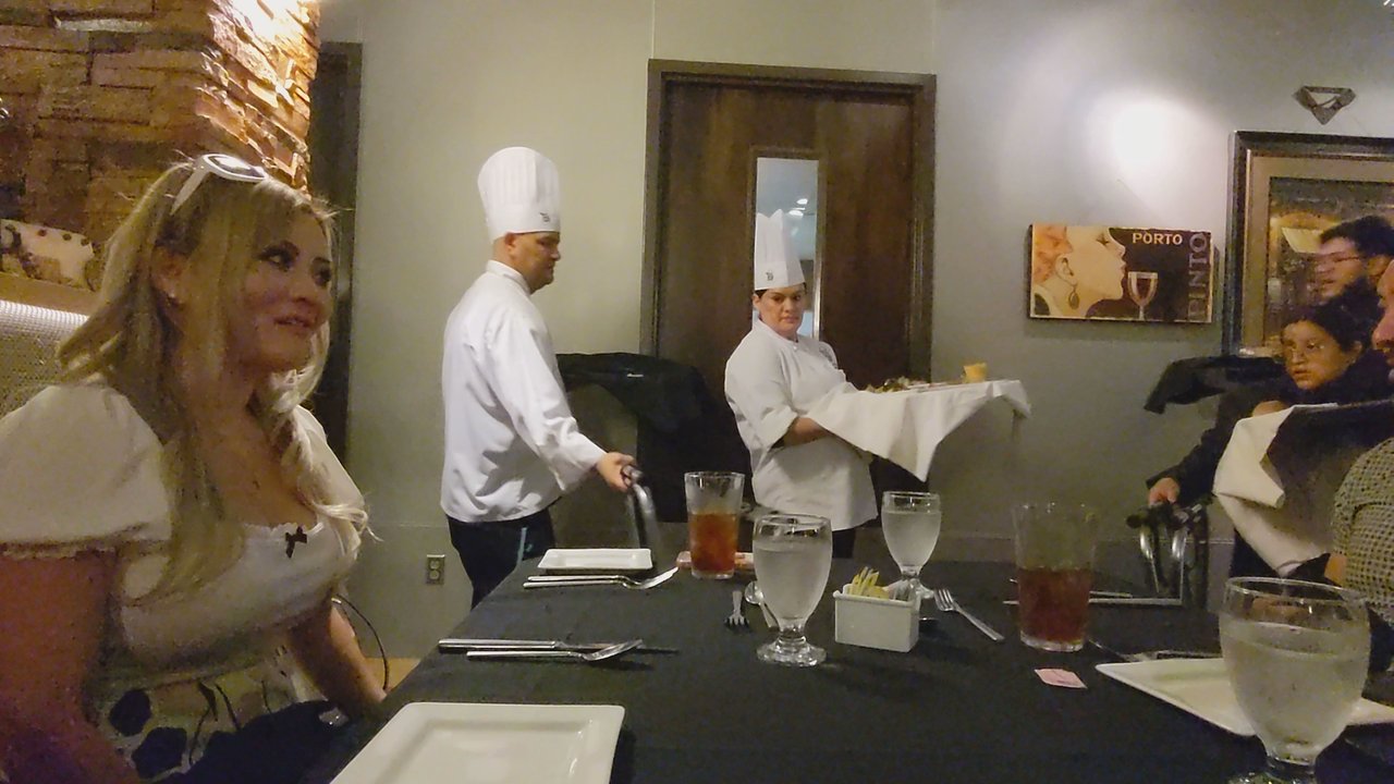 Thirteen 09 Restaurant - American Near Me - El Paso, Texas
