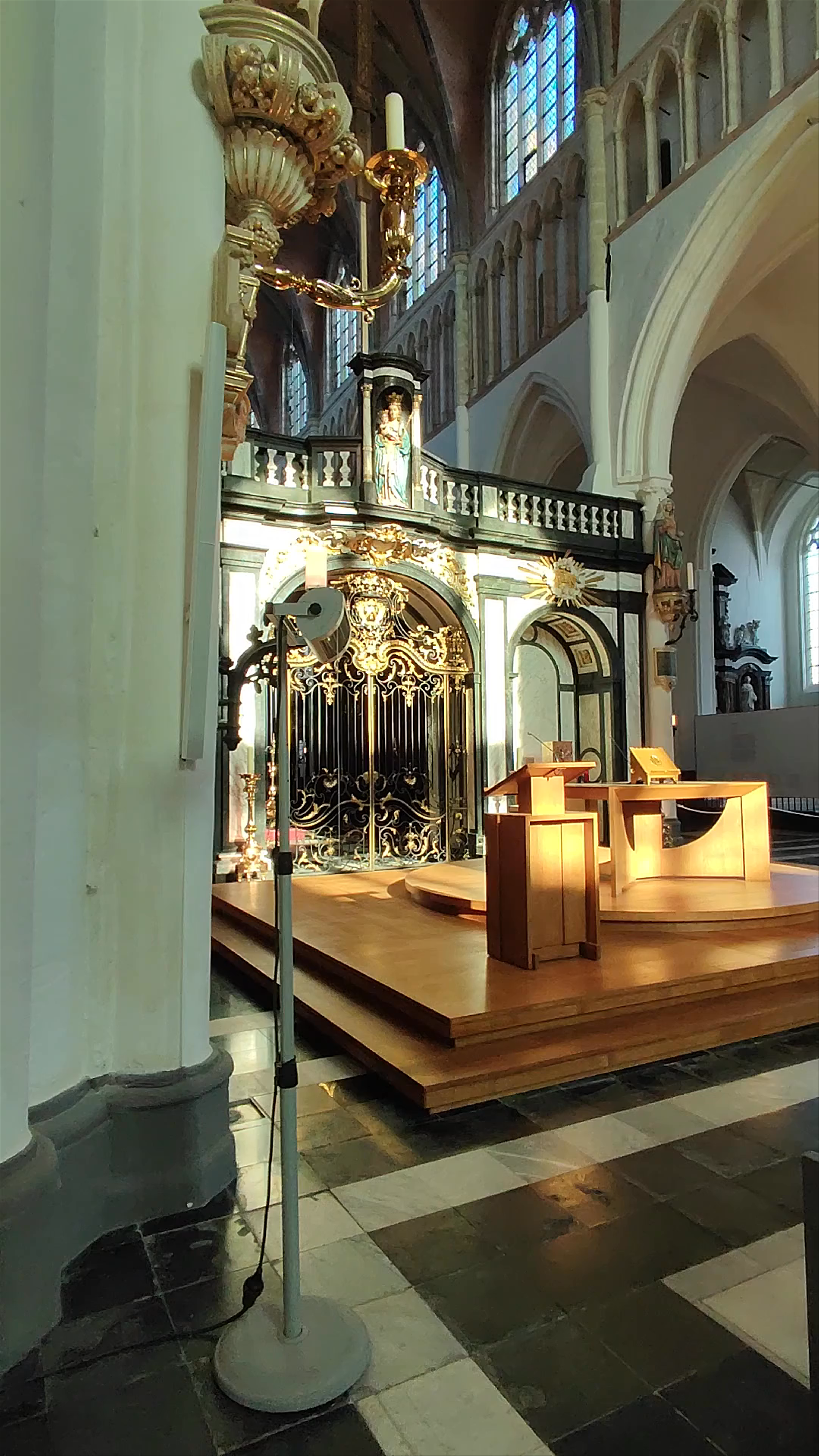 Church of Our Lady in Bruges: Gothic Splendor and Sacred Light
