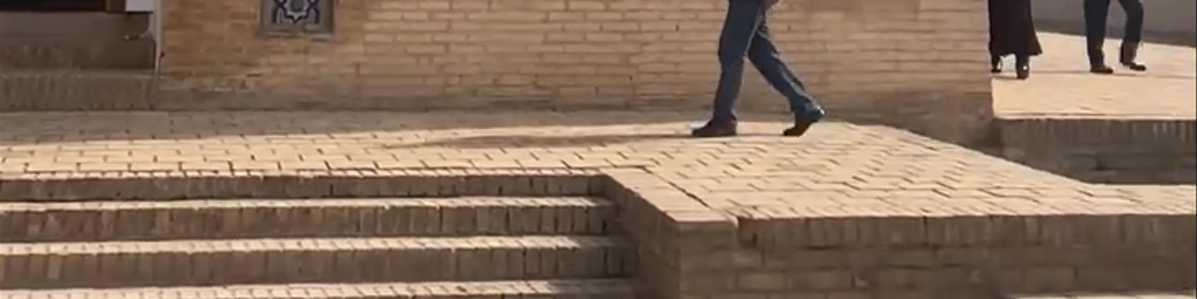 Ruhobod Maqbarasi
