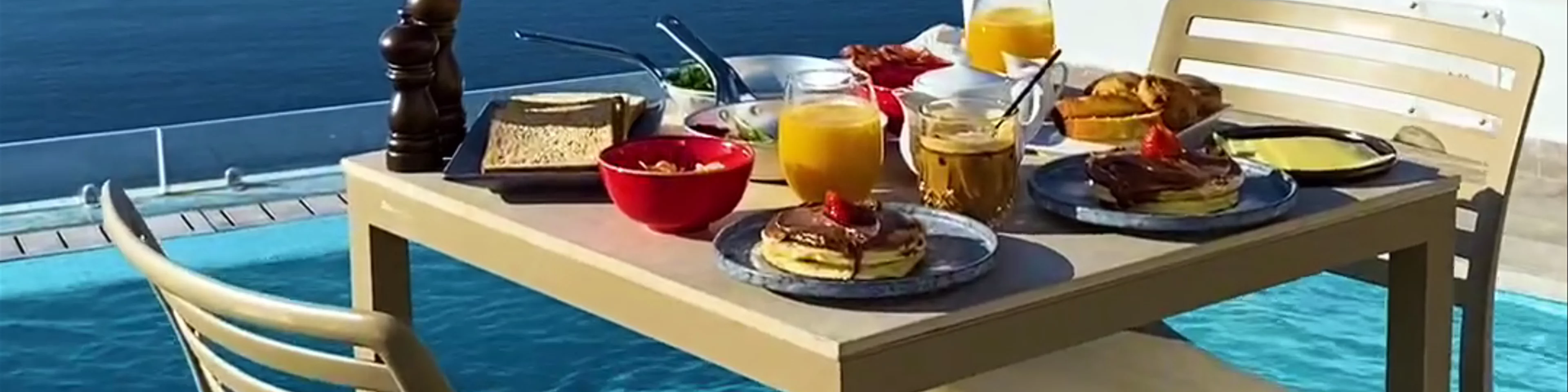 Santorini Secret Suites & Spa