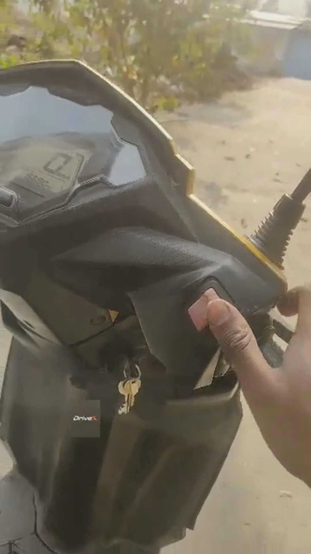 Walk-around video thumbnail