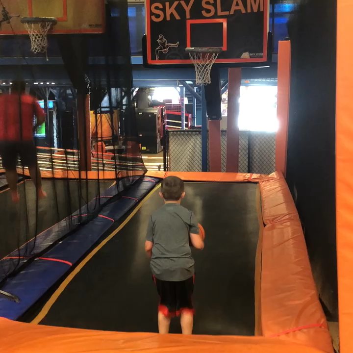 Sky Zone Trampoline Park - Basketball - Trampoline Parks Near Me - Durham, North Carolina