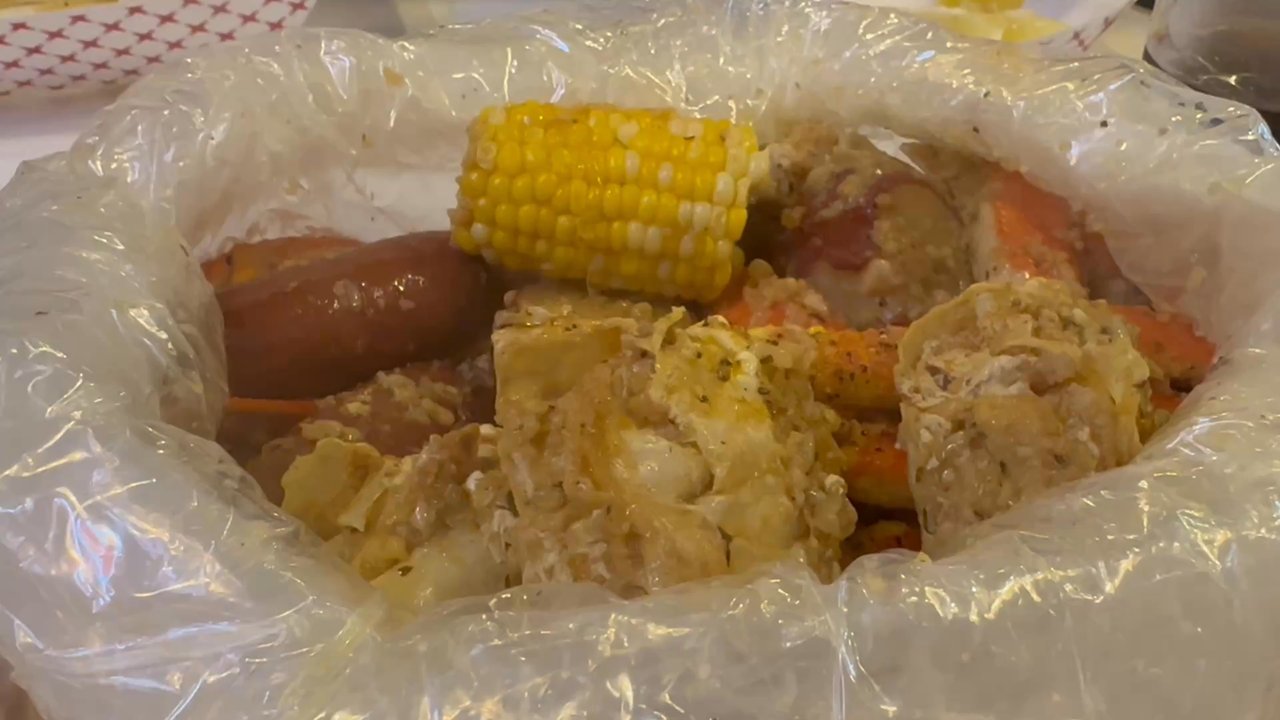 Oh My Crab - 2 CRABBY - Seafood Near Me - Chicago, Illinois