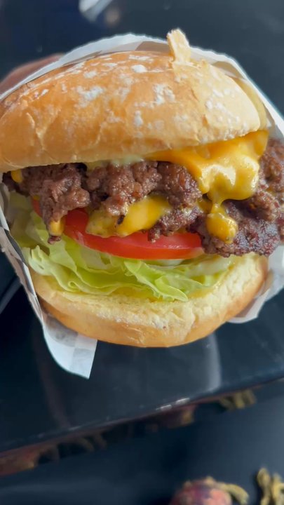 Smashed halal Burger - Classic smashed - Burgers Near Me - Lacey, Washington