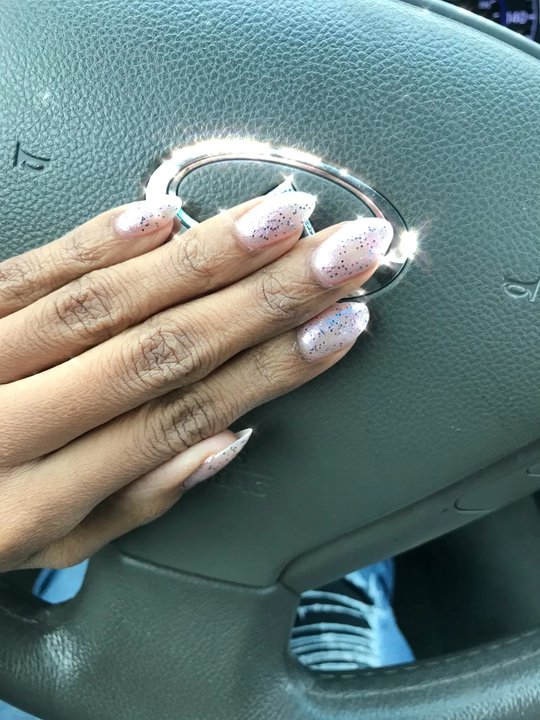 Dream Nails Lounge - Phil on the beat - Nail Salons Near Me - Sterling, Virginia