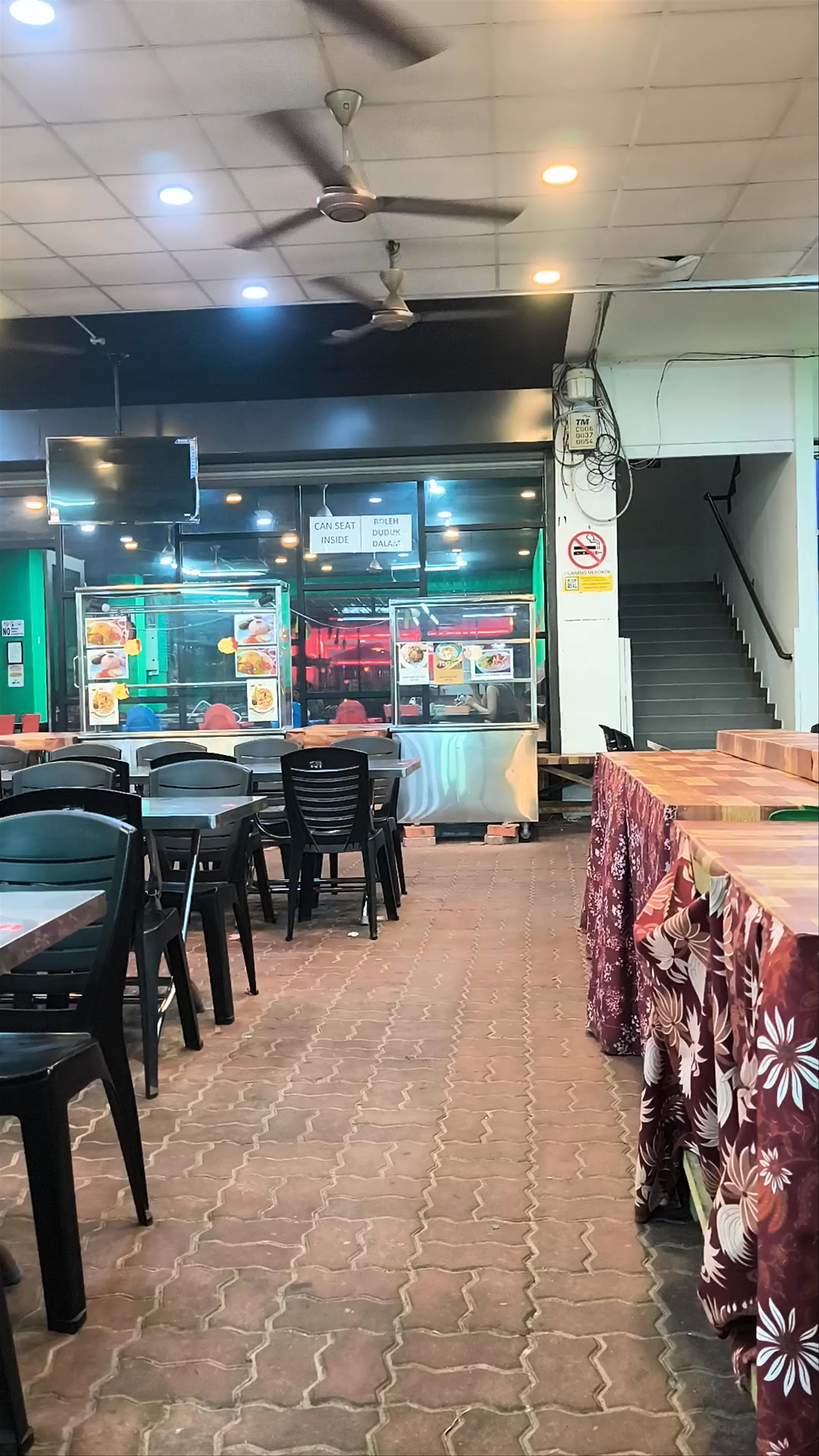 Indian Fusion Food North Indian restaurant vegetarian & non vegetarian