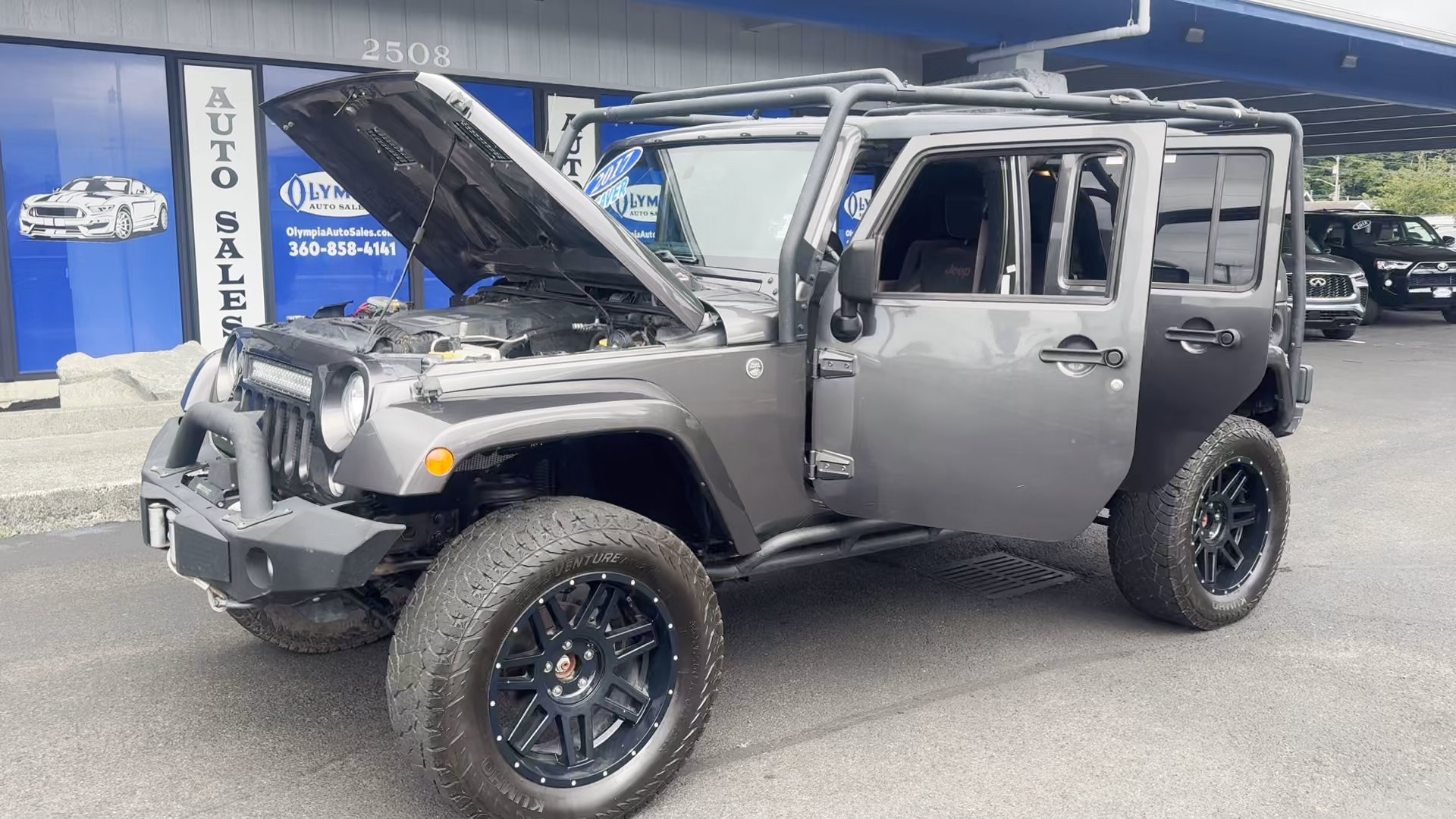 Olympia Auto Sales - #2844 - 2017 Jeep Wrangler Unlimited Sahara