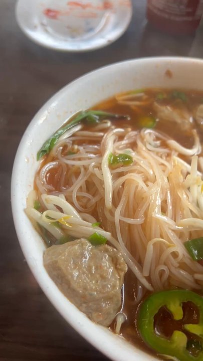 Pho Tai - The broth tastes like it's getting old. Close to throwing out. - Vietnamese Near Me - Tacoma, Washington