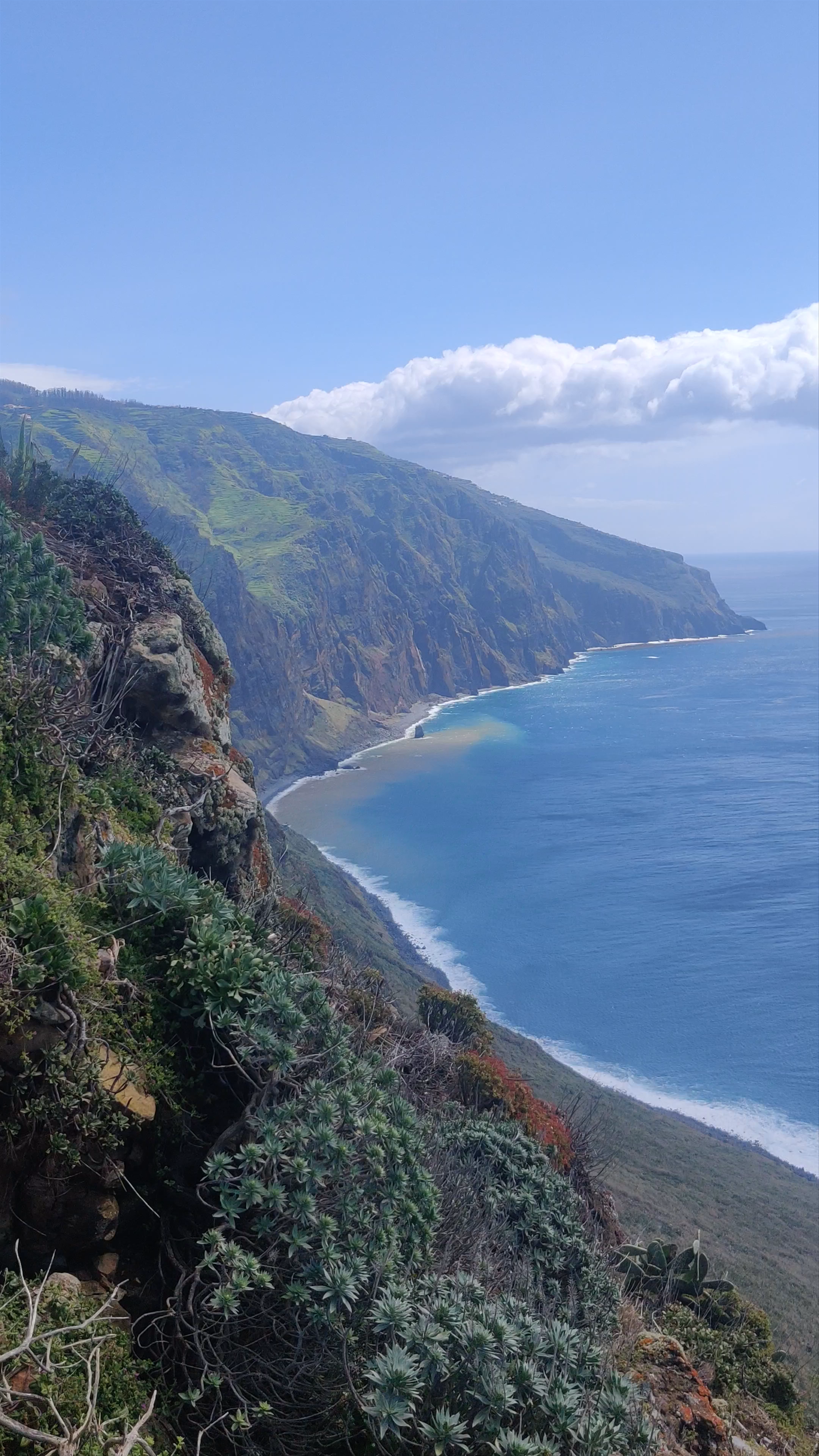 Farol da Ponta do Pargo: Majestic Coastal Views in Madeira