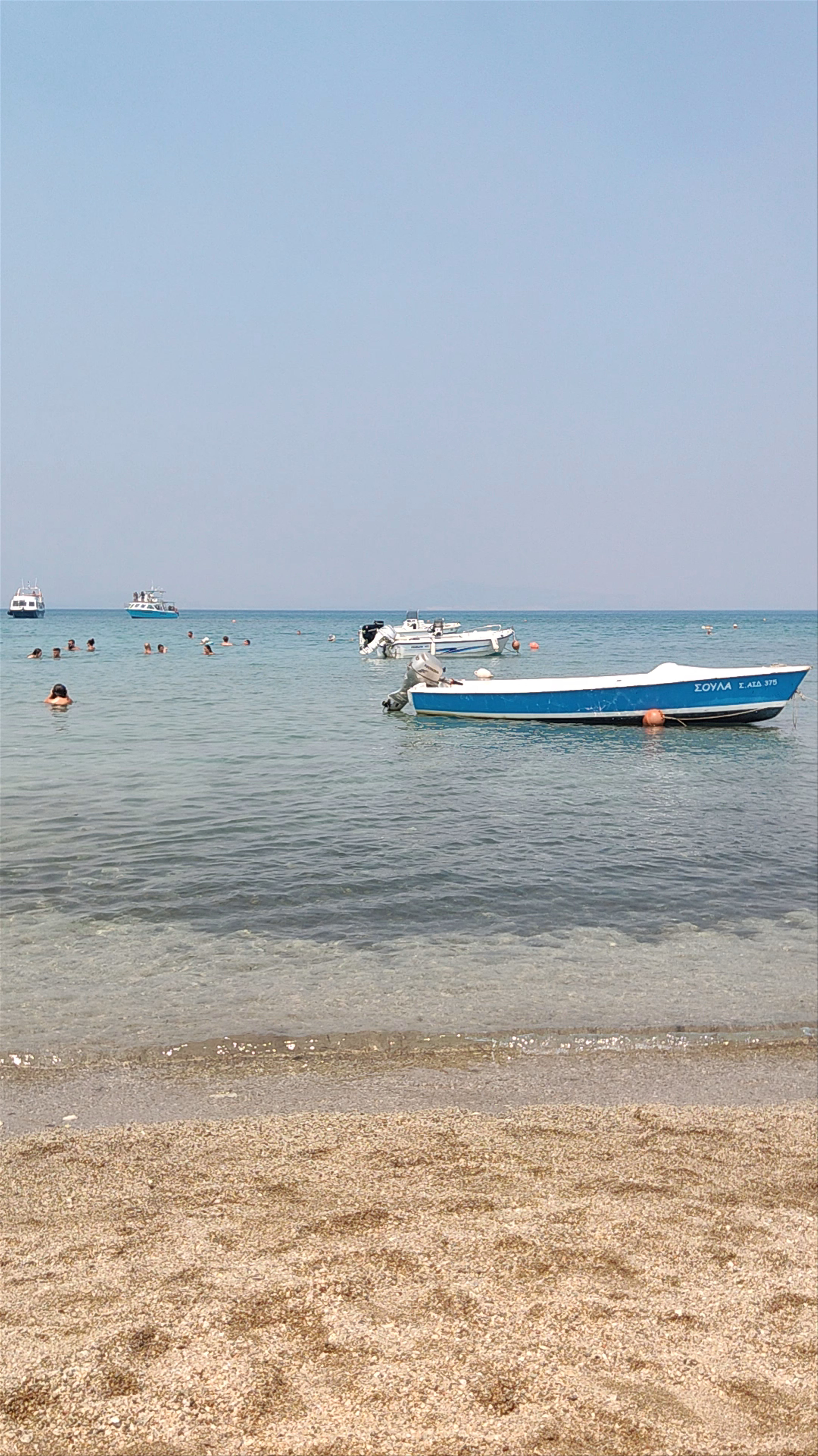 Lichadonissia Beach Bar