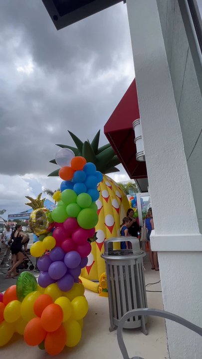 Playa Bowls - Outside the event! - Acai Bowls Near Me - Cooper City, Florida