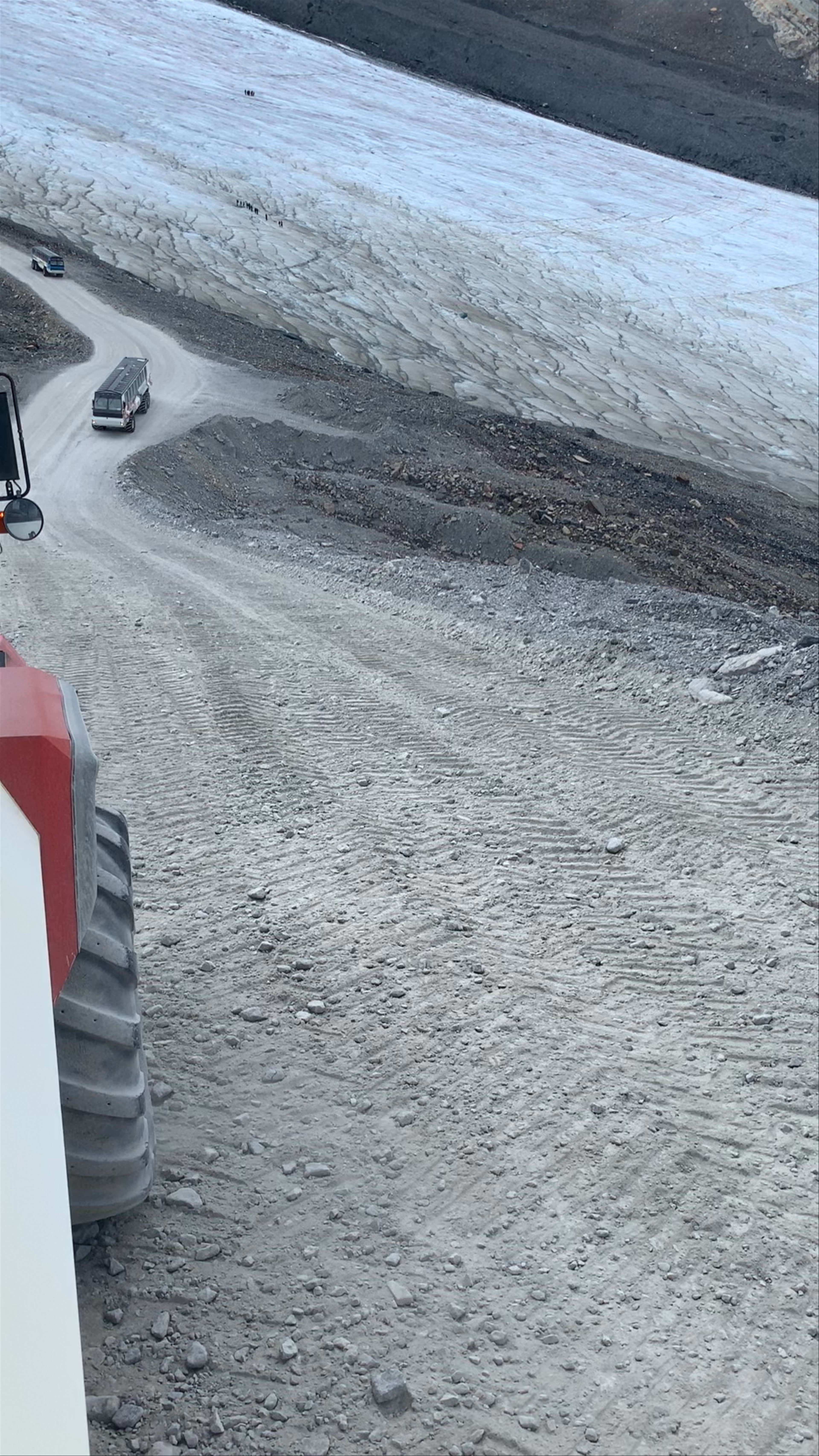 Columbia Icefield Skywalk: Majestic Glacier Adventure in Alberta
