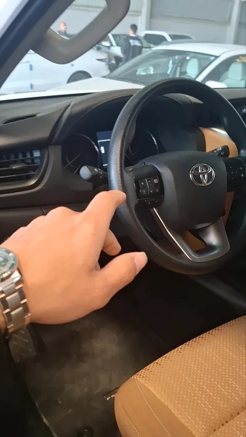 تويوتا فورتشنر GX 2022