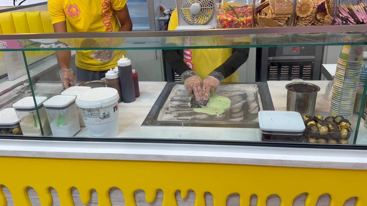 Roll Me Up - Making the roll in front of us .. an art - Desserts Near Me - Richmond, Texas