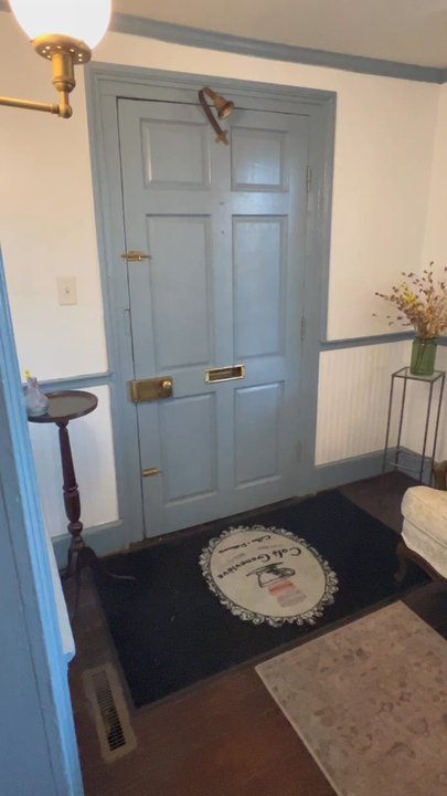 Cafe Genevieve - Front entrance, toilet at the end of the hall - Macarons Near Me - Virginia Beach, Virginia
