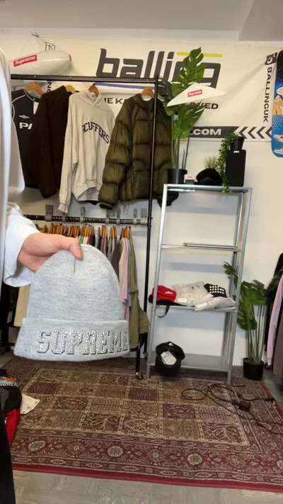 Supreme X New Era Beanie image 1