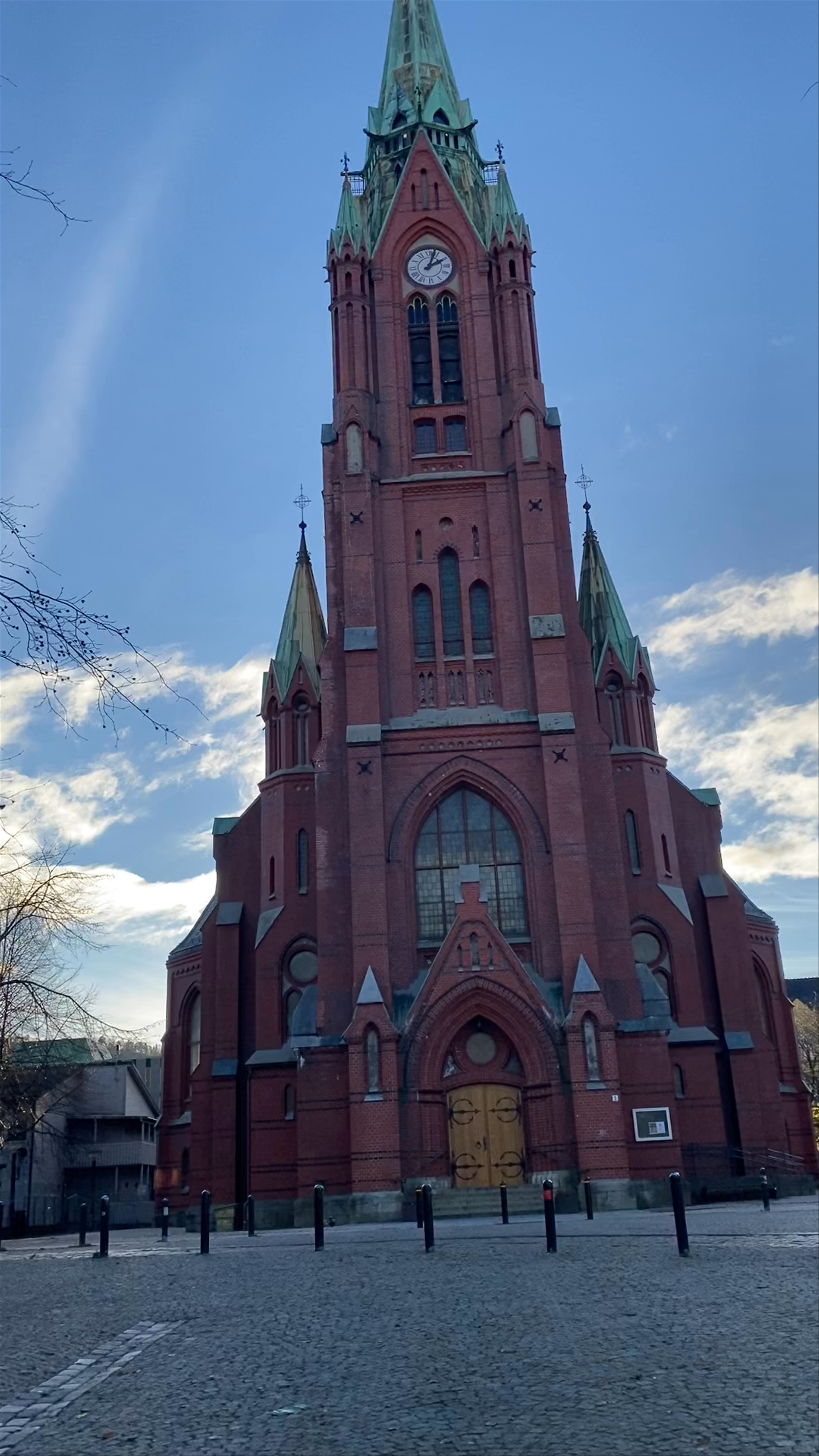 St. John's Church: A Gothic Gem in Bergen's Heart