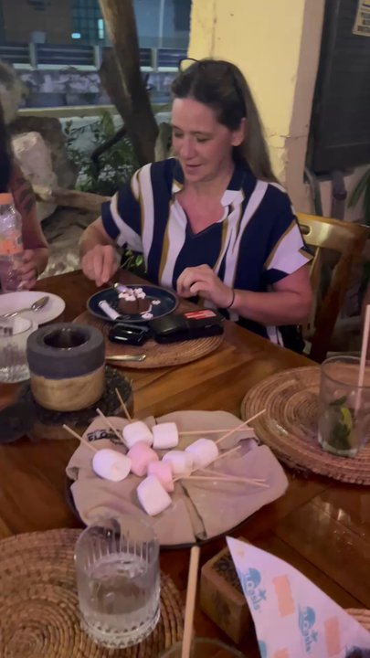 El Oasis Mariscos  - Smores tableside - Seafood Near Me