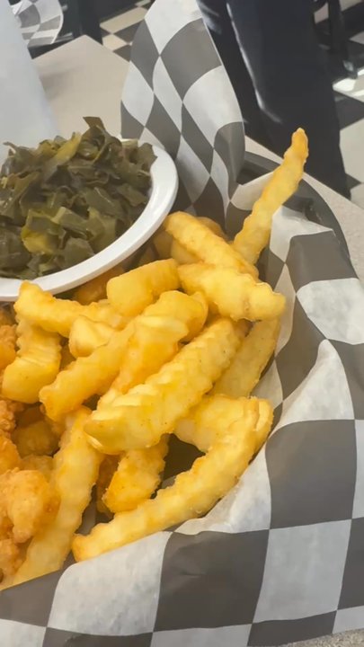 Captain Johns Seafood - Comfort Food Near Me - Rolesville, North Carolina
