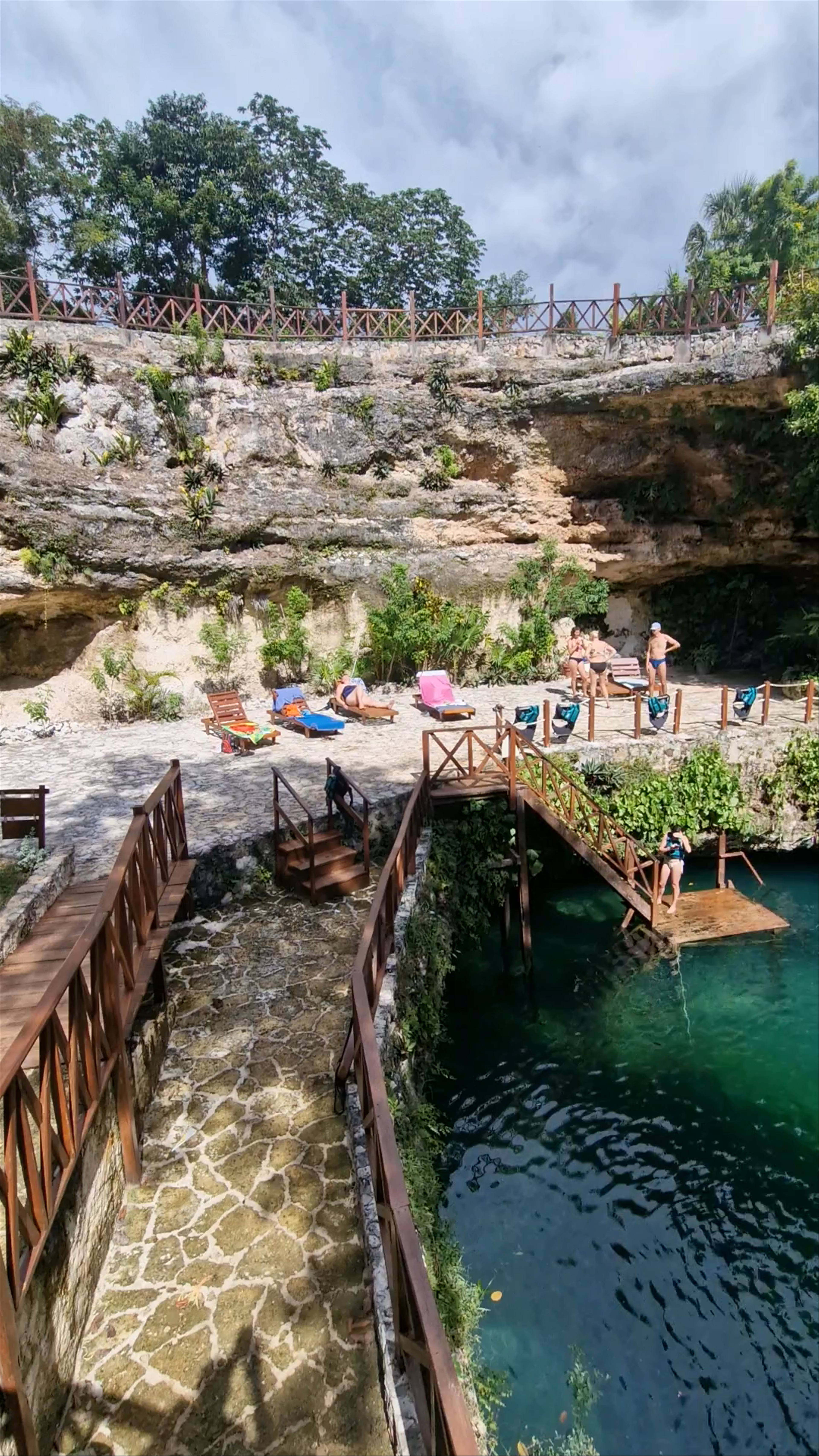 Rancho-Cenote “Sayab Kuxtal”