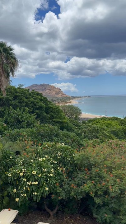 Ka'aha'aina Cafe - Outside views - Seafood Near Me - Waianae, Hawaii