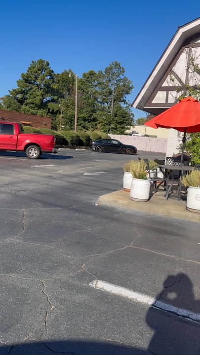 Derek's Cafe - Outside - Diners Near Me - Marietta, Georgia