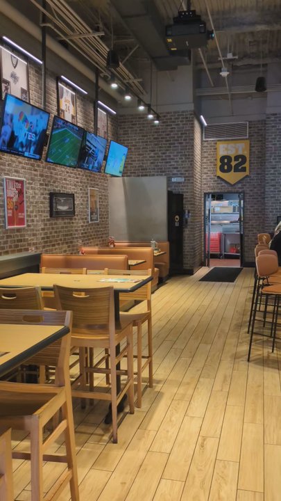 Buffalo Wild Wings - Dining Room and Bar Area - Chicken Wings Near Me - Northridge, California