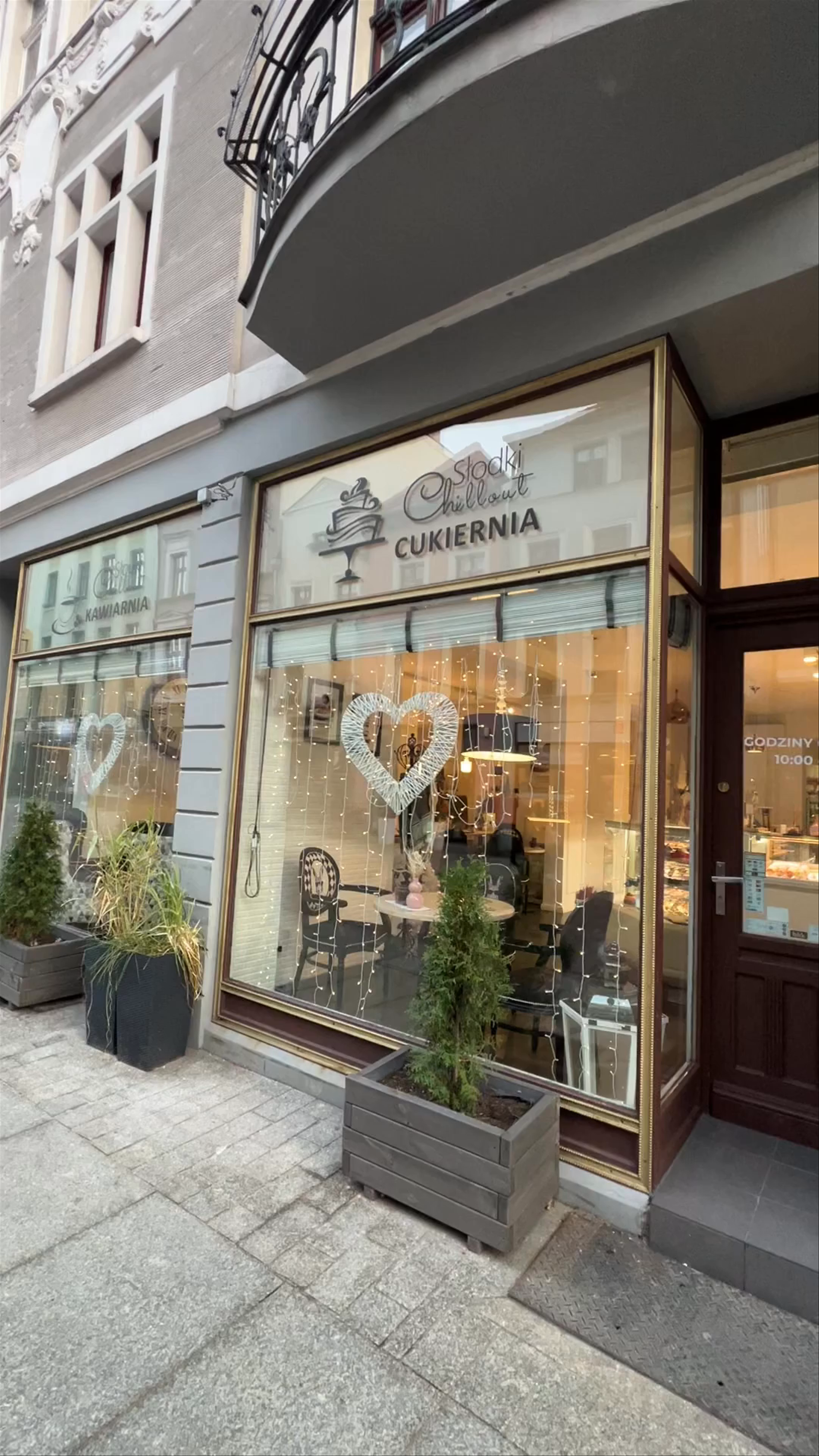 Słodki Chillout Kawiarnia Cukiernia: Cozy Sweet Escape in Toruń