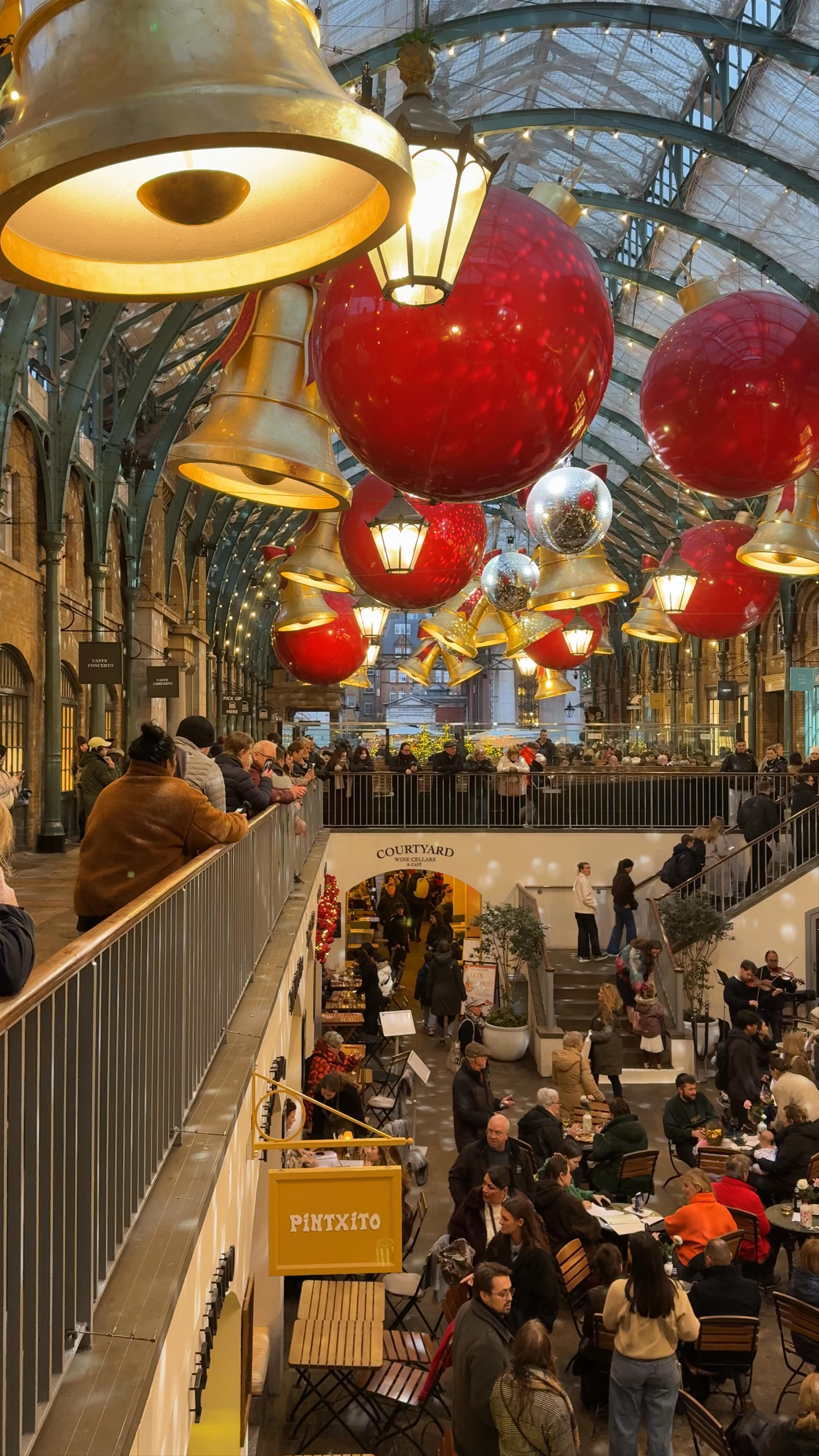 Festive Vibes at Covent Garden, London