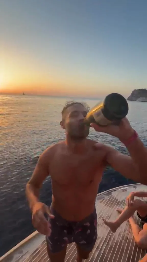 Video 11 · Loredana · Ibiza y Formentera Beach Life: calas turquesa y el atardecer de Es Vedrà