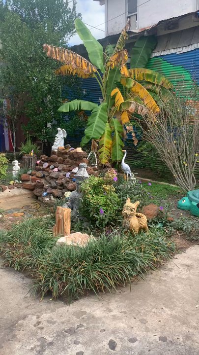 Comfort Cafe - Meditation pod lends to the vibe! - Breakfast & Brunch Near Me - Smithville, Texas