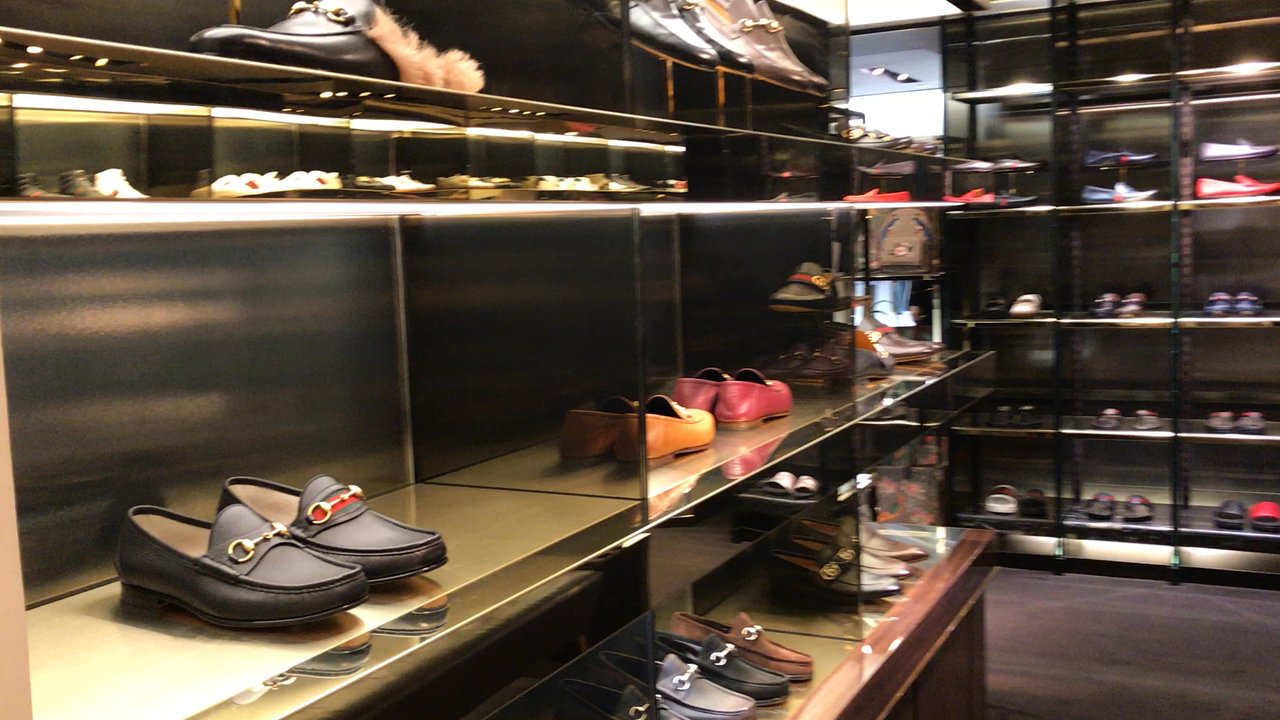 Gucci - Men's area - Leather Goods Near Me - Wailea, Hawaii
