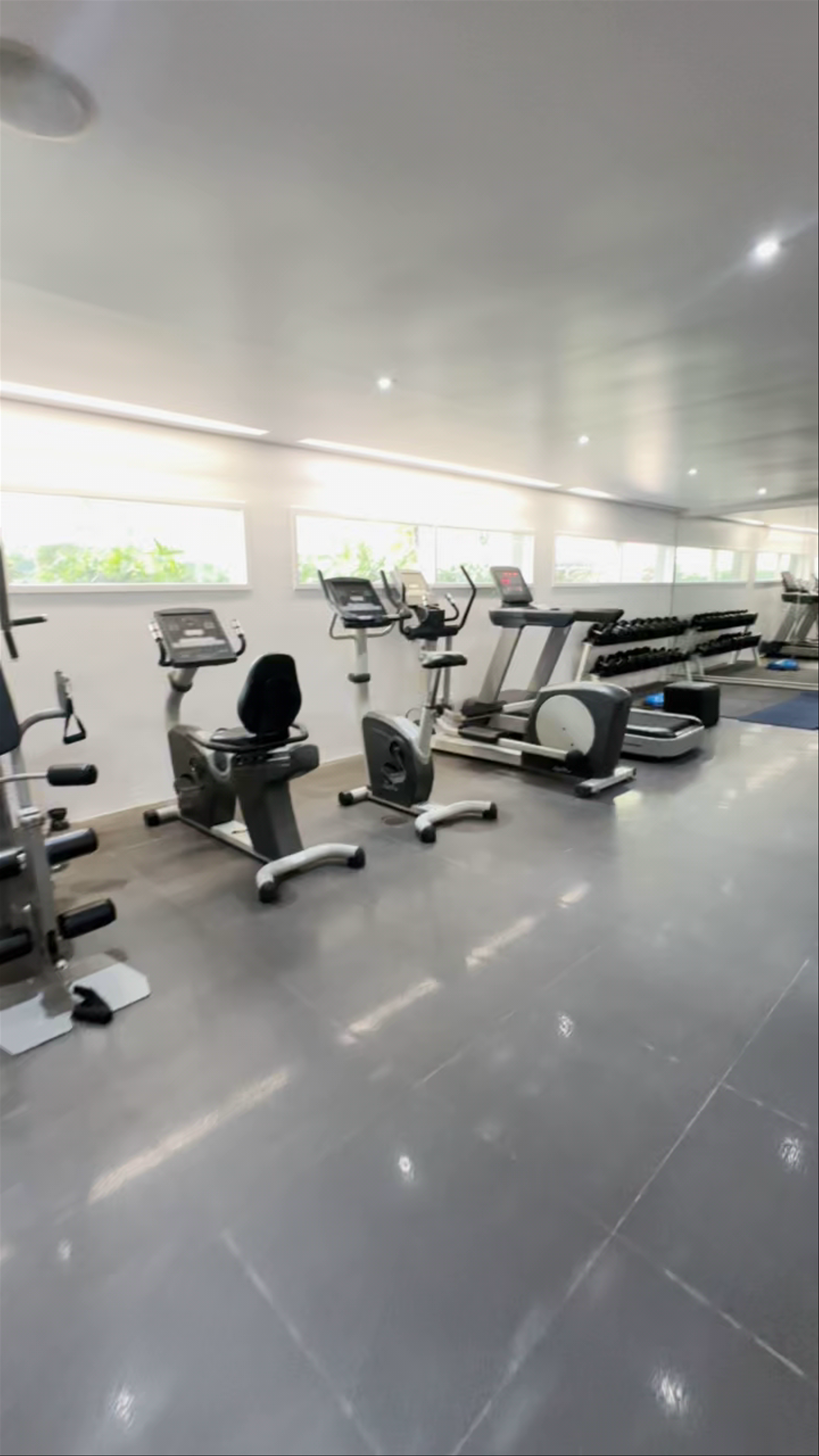Explorar Koh Phangan - Adults Only Resort Gym Tour